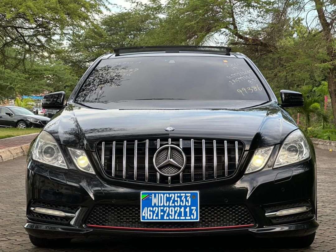 MERCEDES BENZ E-CLASS